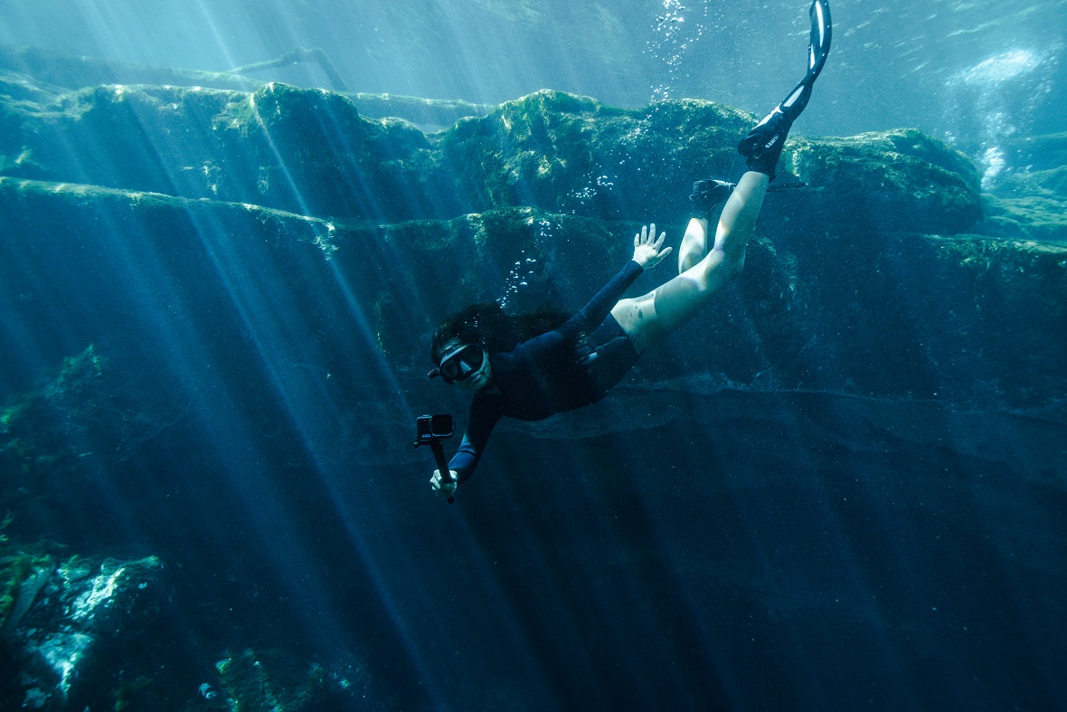 GoPro Mission 1 – podwodne nagranie z korekcją kolorów AI Water-Balance